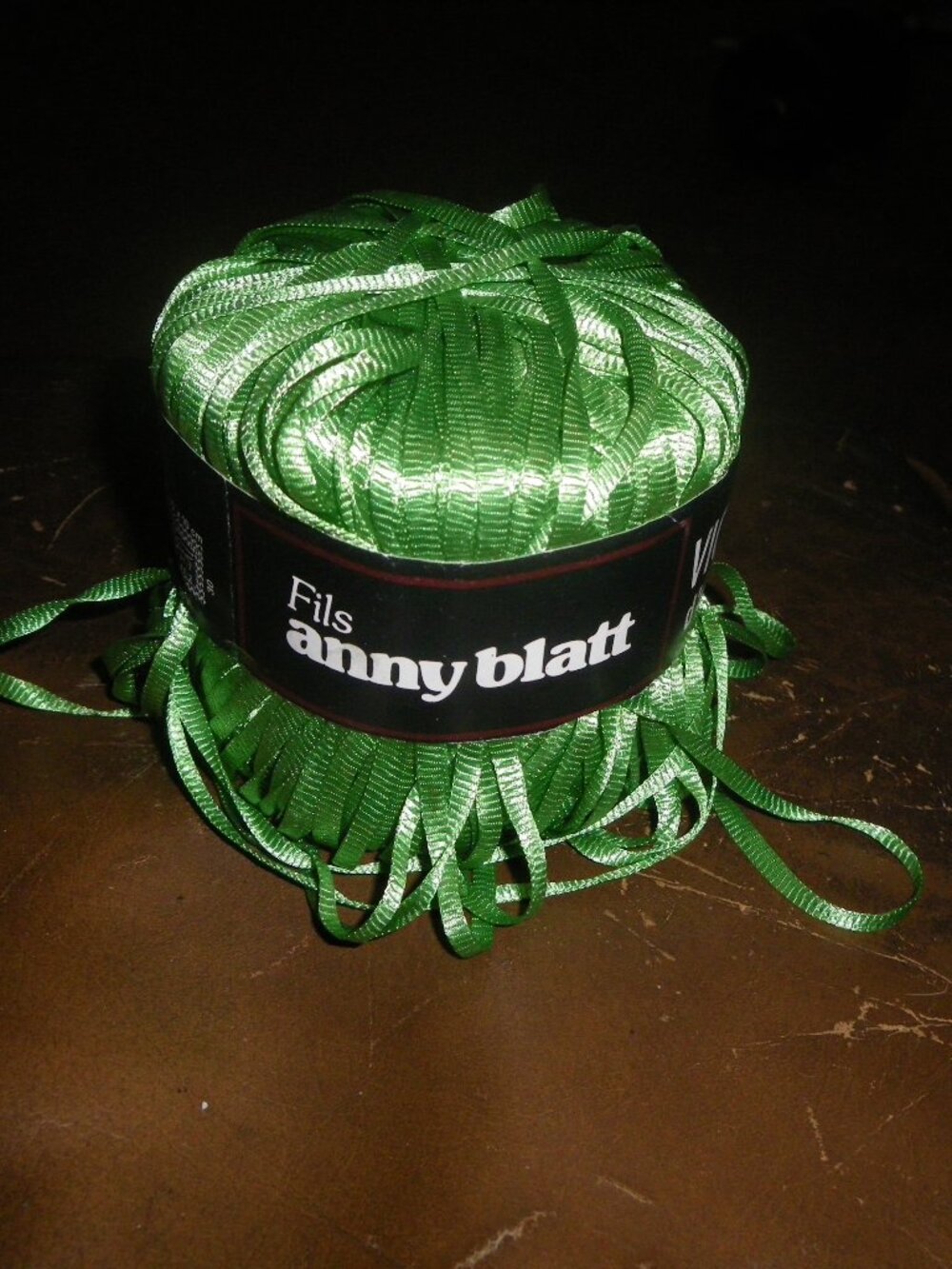 1 Ball Fils Anny Blatt Victoria Novelty Yarn Made in France 109 yds.